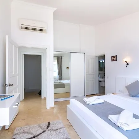 Dream In Kalamar Bay