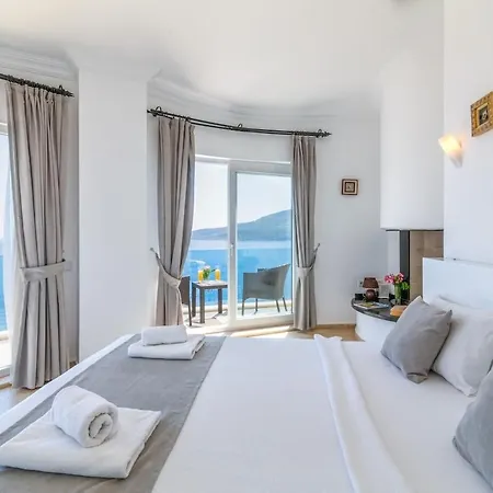 Dream In Kalamar Bay